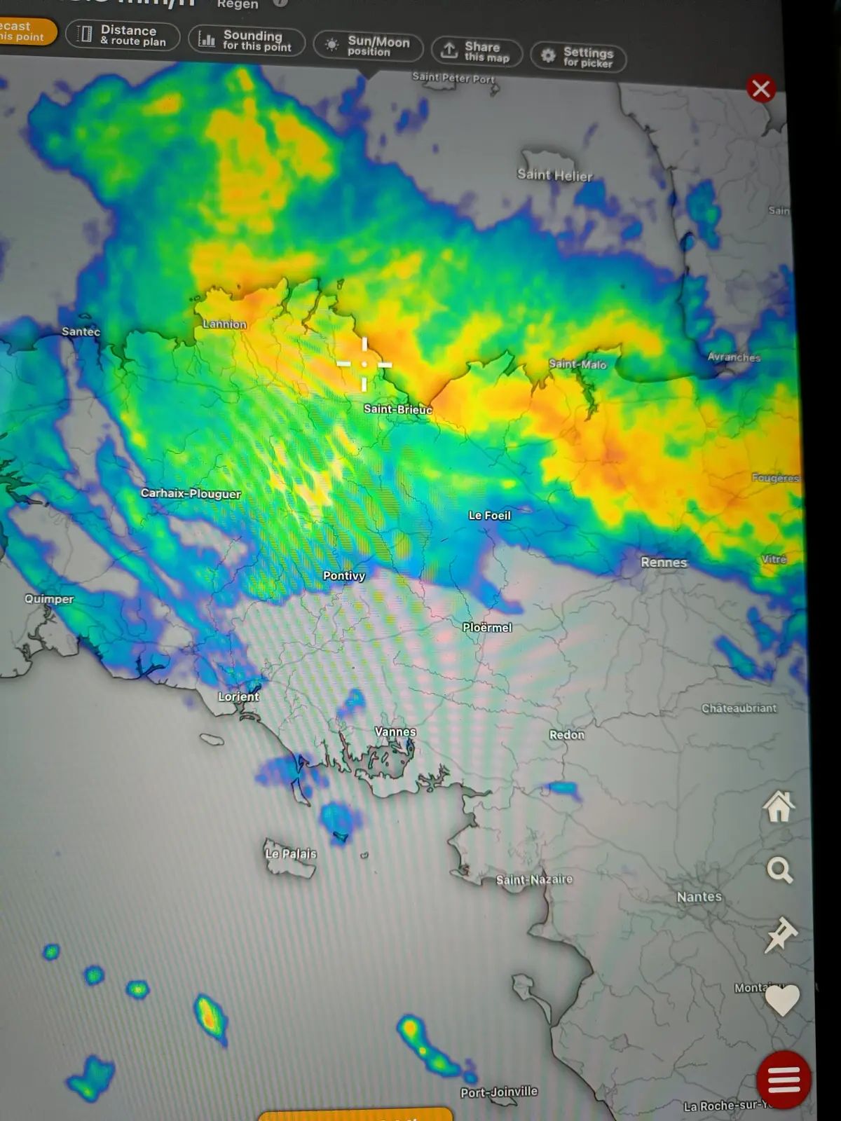 Satelittenbild Regenband Urlaubsort
