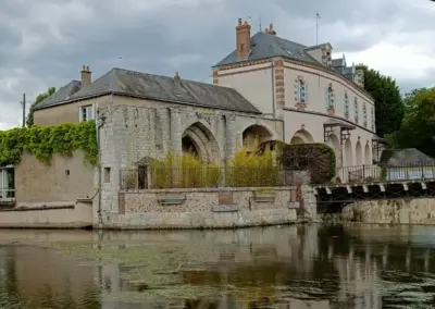 Moulin de Saint-Père in Chartres, Frankreich, eine historische Wassermühle am Fluss Eure aus dem 11. Jhd