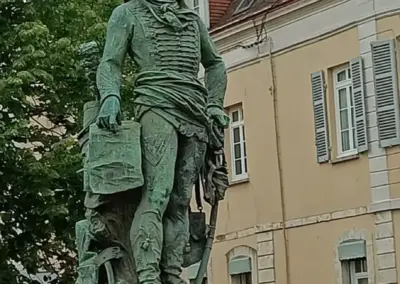 Bronzedenkmal mit General Marceau von 1851